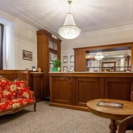 Garni Μενάτζιο