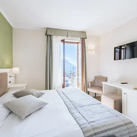 Hotel Garni 3*