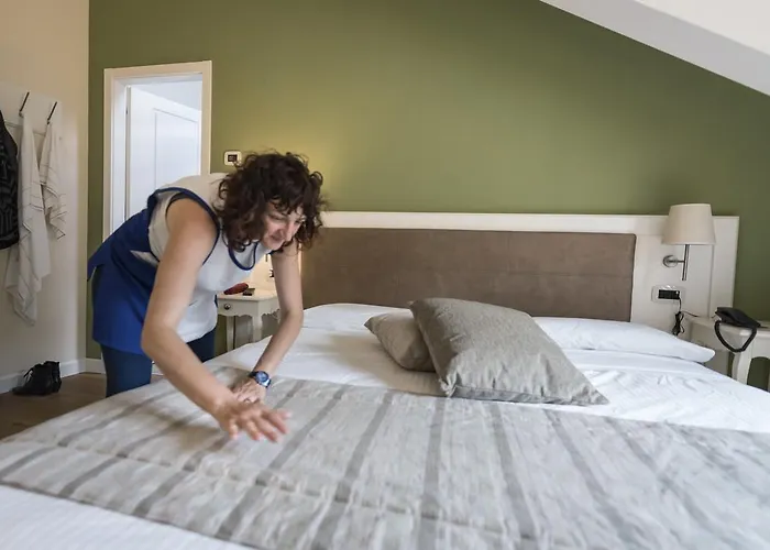 מלון Garni מנאג'יו