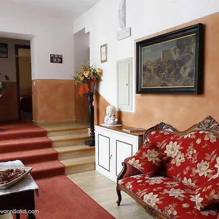 Garni Szálloda Menaggio