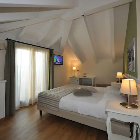 Garni 3* ميناجيو